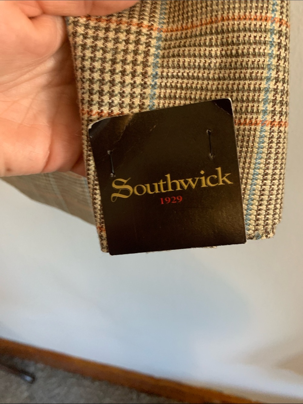 SOUTHWICK NWT Men’s Plaid Two-Button Sport Coat - Brown & Tan Size 40R - Picture 2 of 6